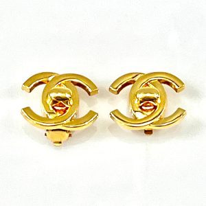 CHANEL CC LOGO TURNLOCK CLIP ON EARRINGS