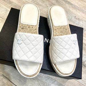 CHANEL CC LAMBSKIN LEATHER ESPADRILLE MULES