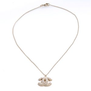 CHANEL CC FAUX PEARL PENDANT NECKLACE