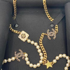 CHANEL CC CHAIN LINK PEARL MULTIPLE CHARMS NECKLACE