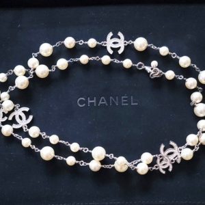 CHANEL 5 CC GRADUATED PEARL CRYSTAL LONG NECKLACE