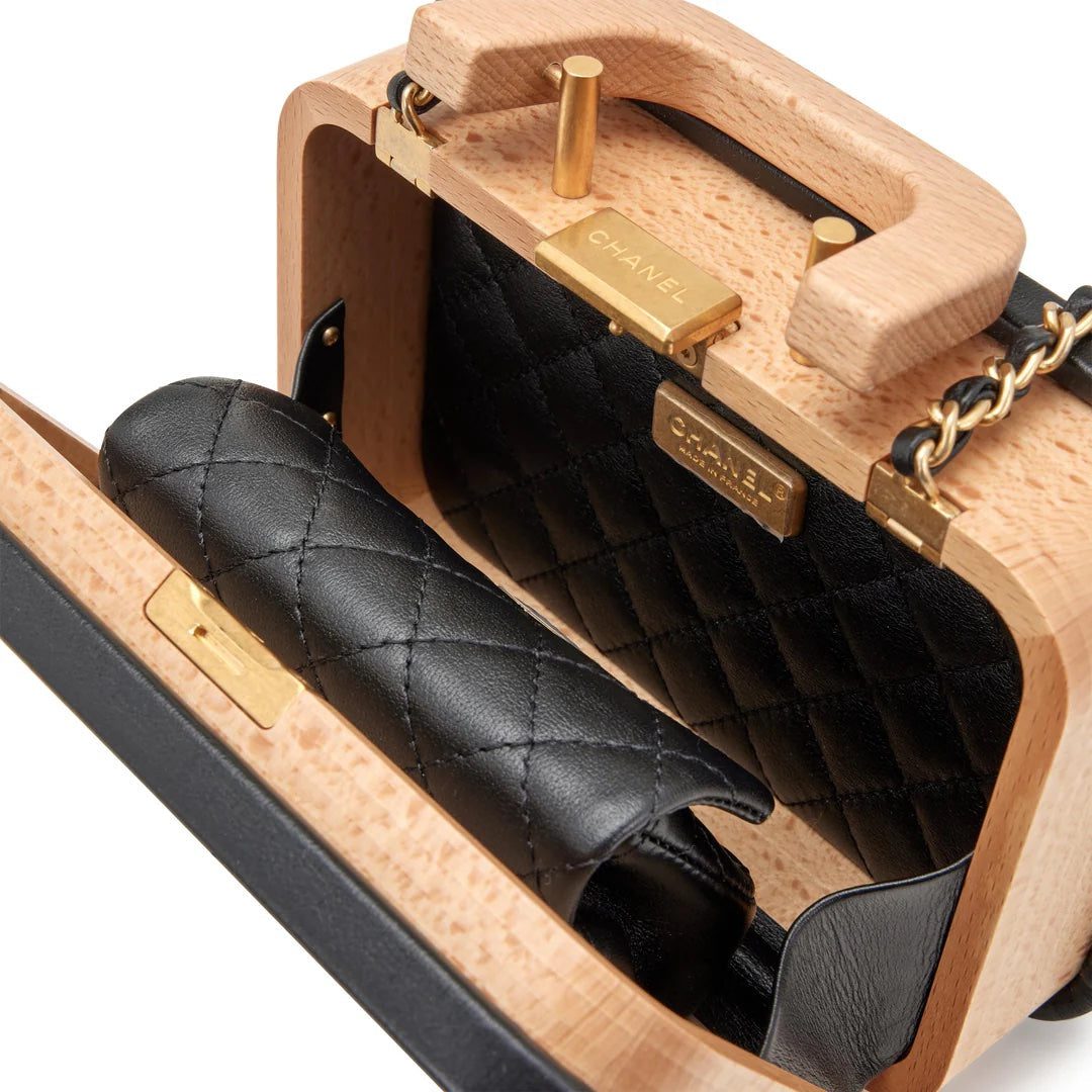 CHANEL BEECH WOOD & LAMBSKIN CC VANITY CASE SHOULDER BAG - Image 4