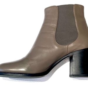 CHANEL BROWN LEATHER CHUNKY HEEL BOOTS