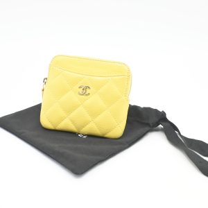 Chanel Card Case in Pastel Yellow Caviar Leather