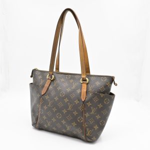 Louis Vuitton Totally PM in Monogram Canvas