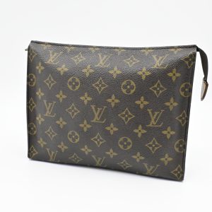 Louis Vuitton Toiletry 26 in Monogram Canvas