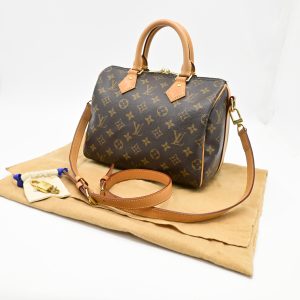 Louis Vuitton Speedy 25 Bandouliere in Monogram Canvas