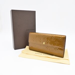 Louis Vuitton Sarah Wallet in Bronze Vernis Leather