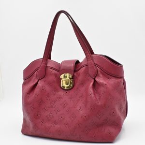 Louis Vuitton Seal PM in Grenat Mahina Leather