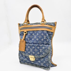 Louis Vuitton Sac Plat in Monogram Denim