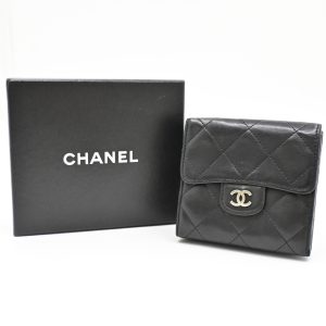 Chanel Compact Wallet in Black Leather