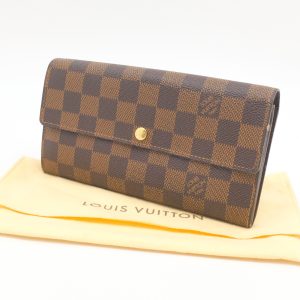 Louis Vuitton Sarah Wallet in Damier Ebene Canvas