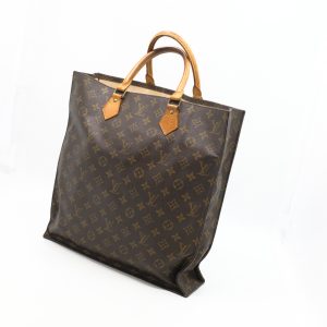 Louis Vuitton Sac Plat in Monogram Canvas