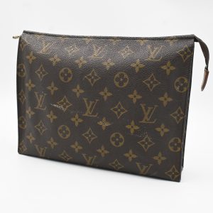 Louis Vuitton Toiletry 26 in Monogram Canvas
