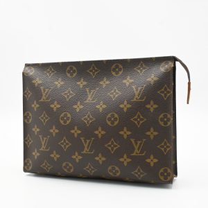 Louis Vuitton Toiletry 26 in Monogram Canvas