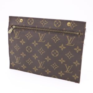 Louis Vuitton Randonnee Pouch in Monogram Canvas