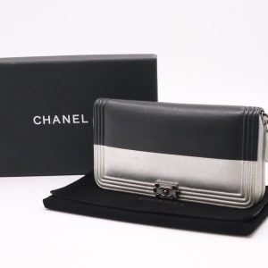 Chanel Boy Wallet in Bicolor Leather