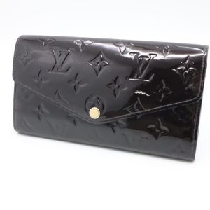 Louis Vuitton Sarah Wallet in Amarante Vernis Leather