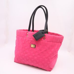 Louis Vuitton Scuba GM in Pink Neoprene