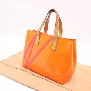Louis Vuitton Reade PM in Orange Vernis