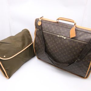 Louis Vuitton Portable Bandouliere in Monogram Canvas
