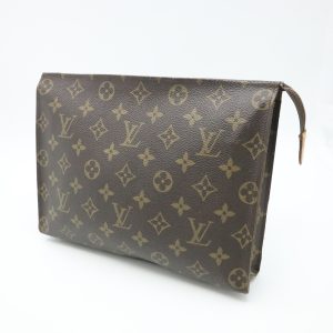 Louis Vuitton Toiletry 26 in Monogram Canvas