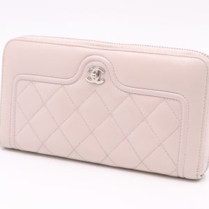 Chanel Long Wallet in Pink Matelassé Leather