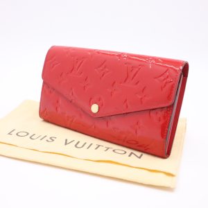 Louis Vuitton Sarah Wallet in Red Vernis Leather
