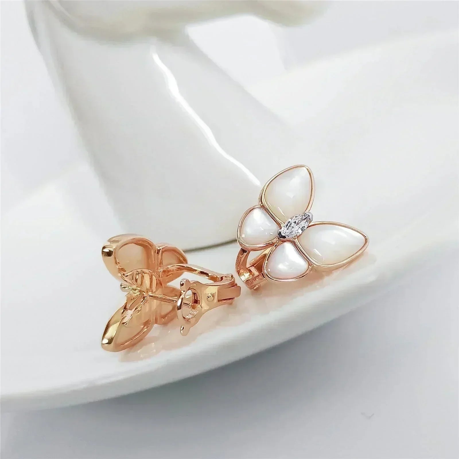 Van Cleef & Arpels BUTTERFLY MOP DIAMOND EARRINGS - Image 6