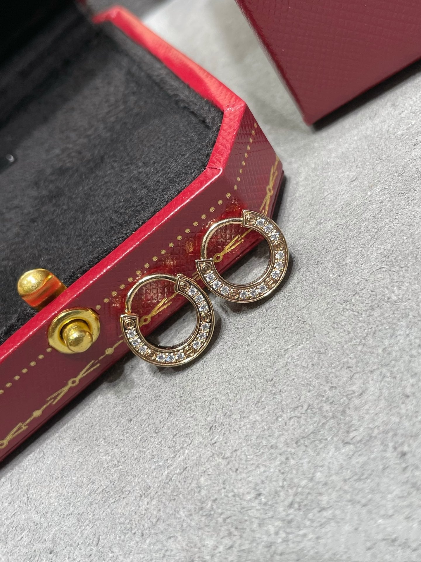 Cartier LOVE DIAMOND EARRINGS - Image 6