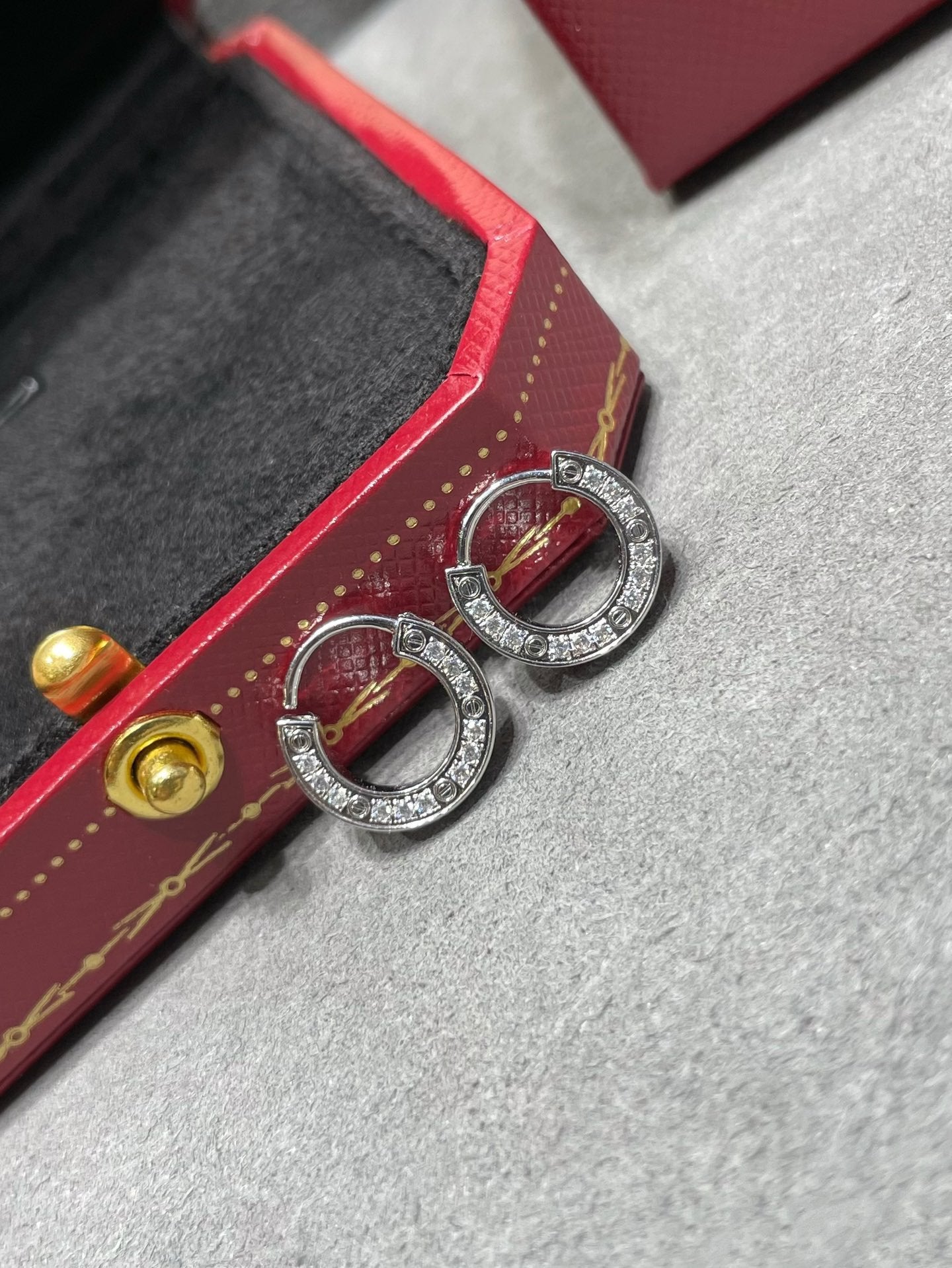 Cartier LOVE DIAMOND EARRINGS - Image 8