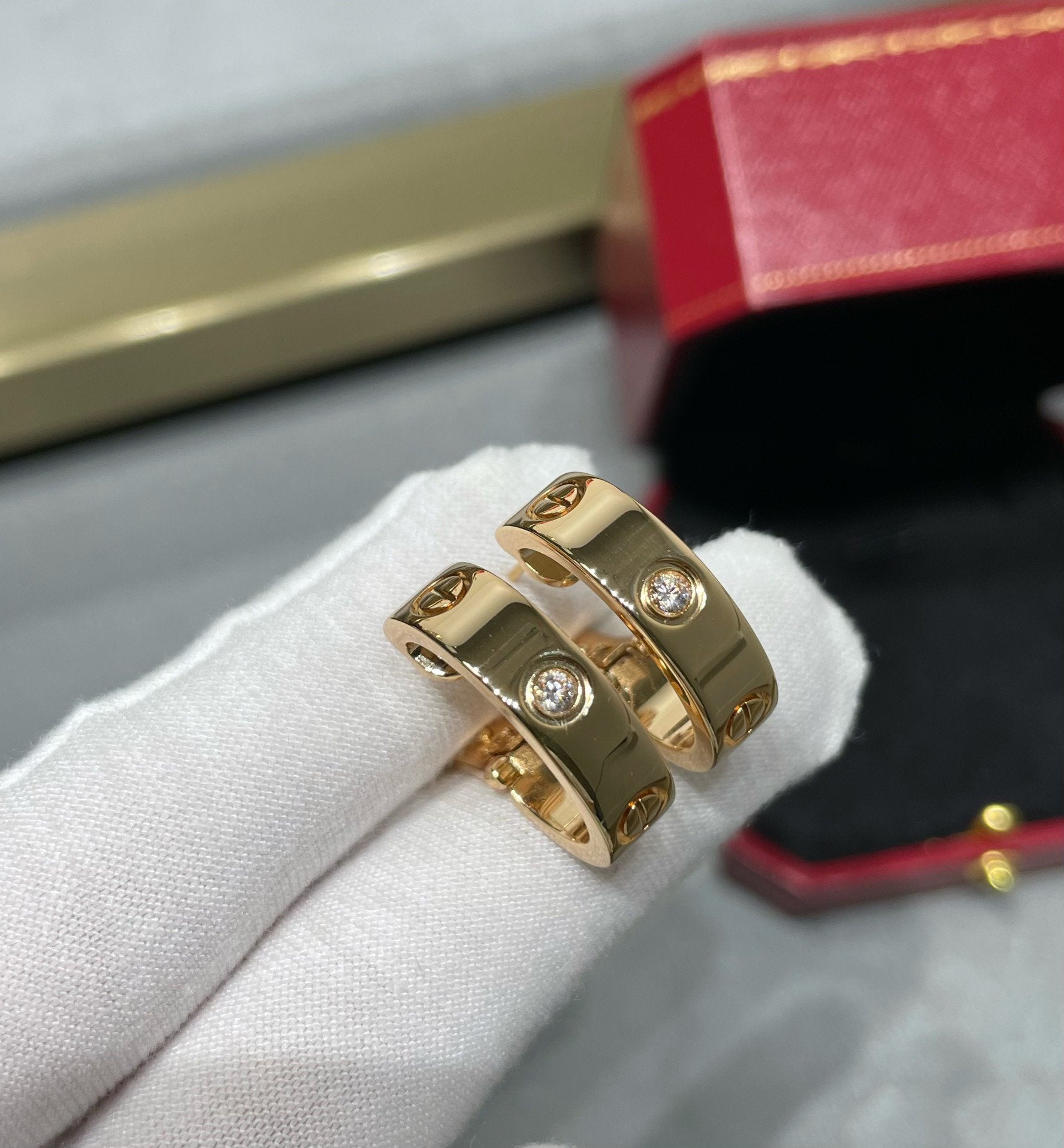 Cartier LOVE 5.5MM 1 DIAMOND EARRINGS - Image 4