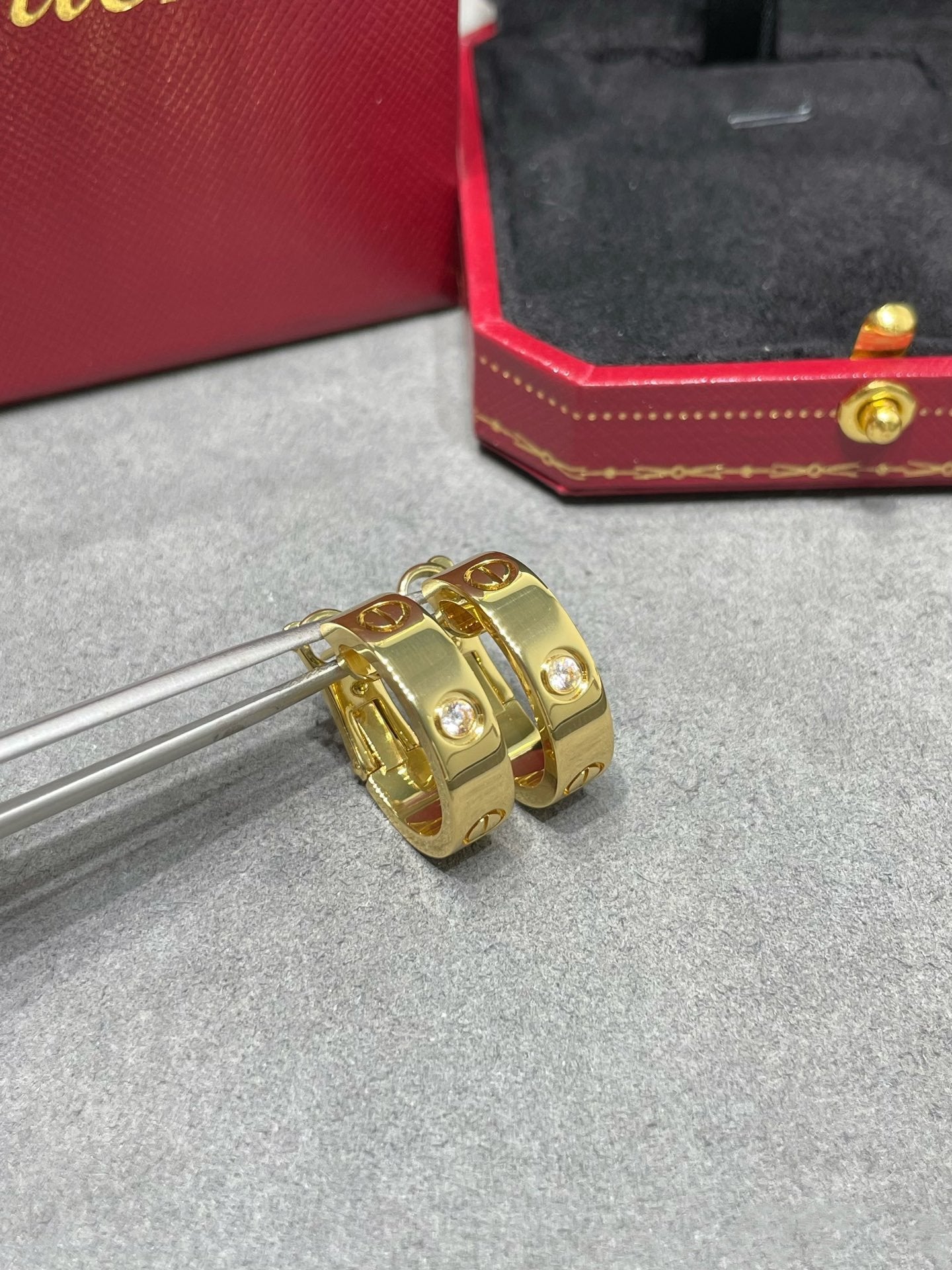 Cartier LOVE 5.5MM 1 DIAMOND EARRINGS - Image 7