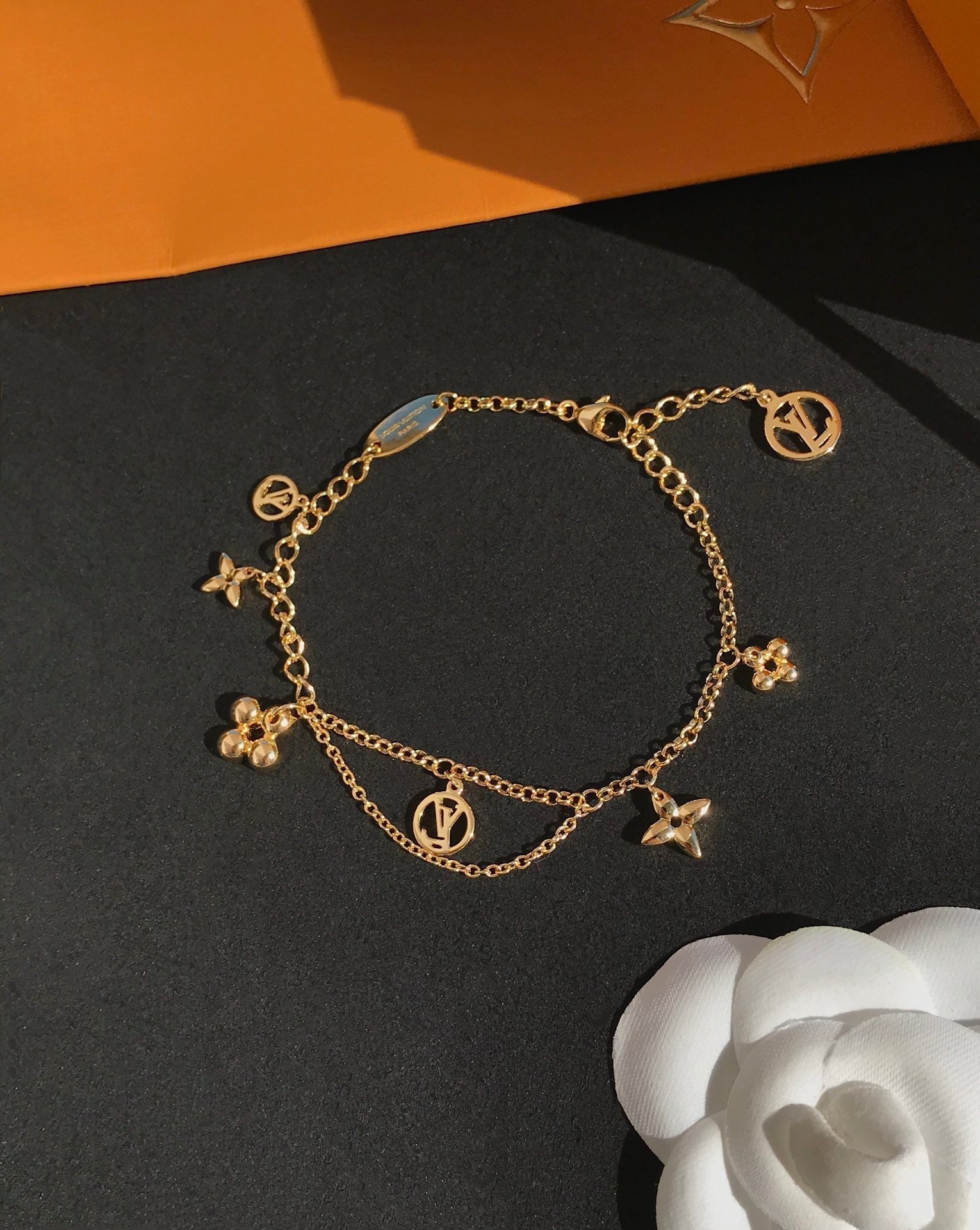 Louis Vuitton BLOOMING PINK GOLD MOP BRACELET - Image 2