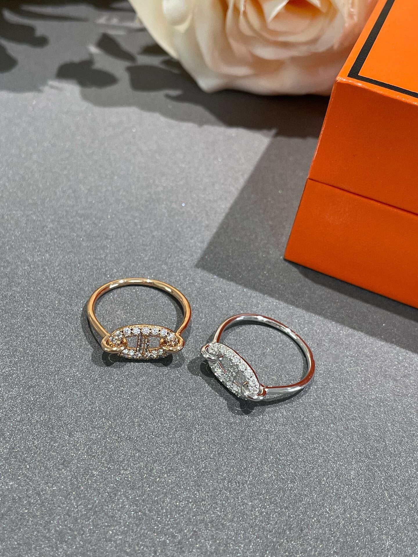 Hermès RONDE SMALL DIAMOND RING - Image 2