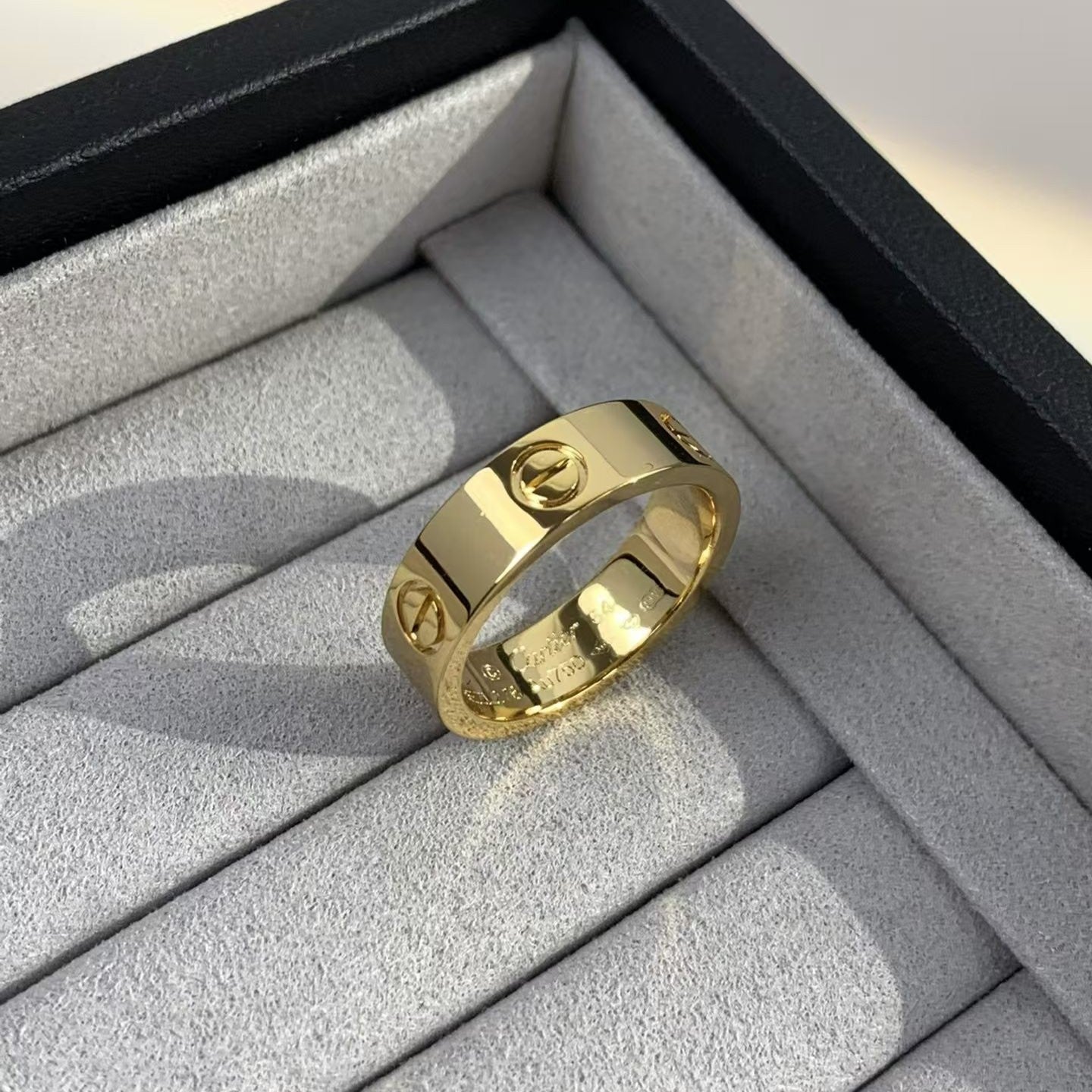 CartierLOVE RING 5.5MM NO DIAMOND - Image 5