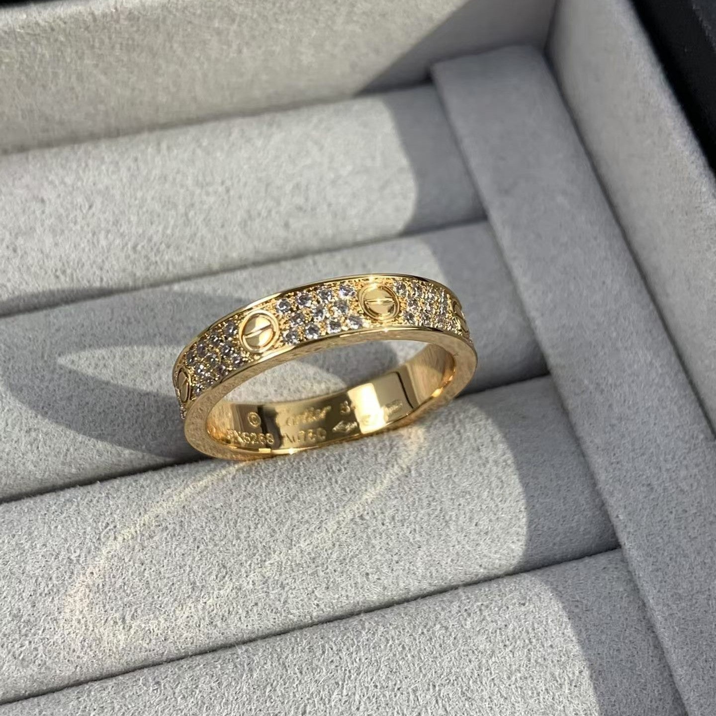 CartierLOVE RING 3.6MM DIAMOND PAVED - Image 4