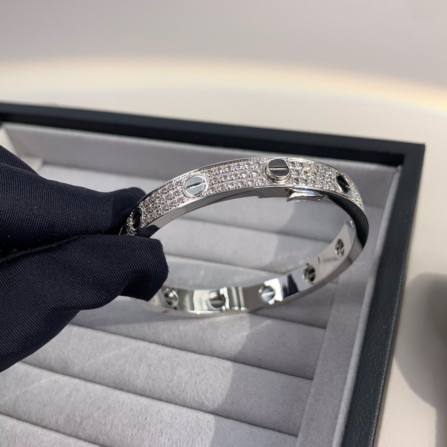 Cartier LOVE BRACELET 6.1MM DIAMOND-PAVED CERAMIC - Image 5
