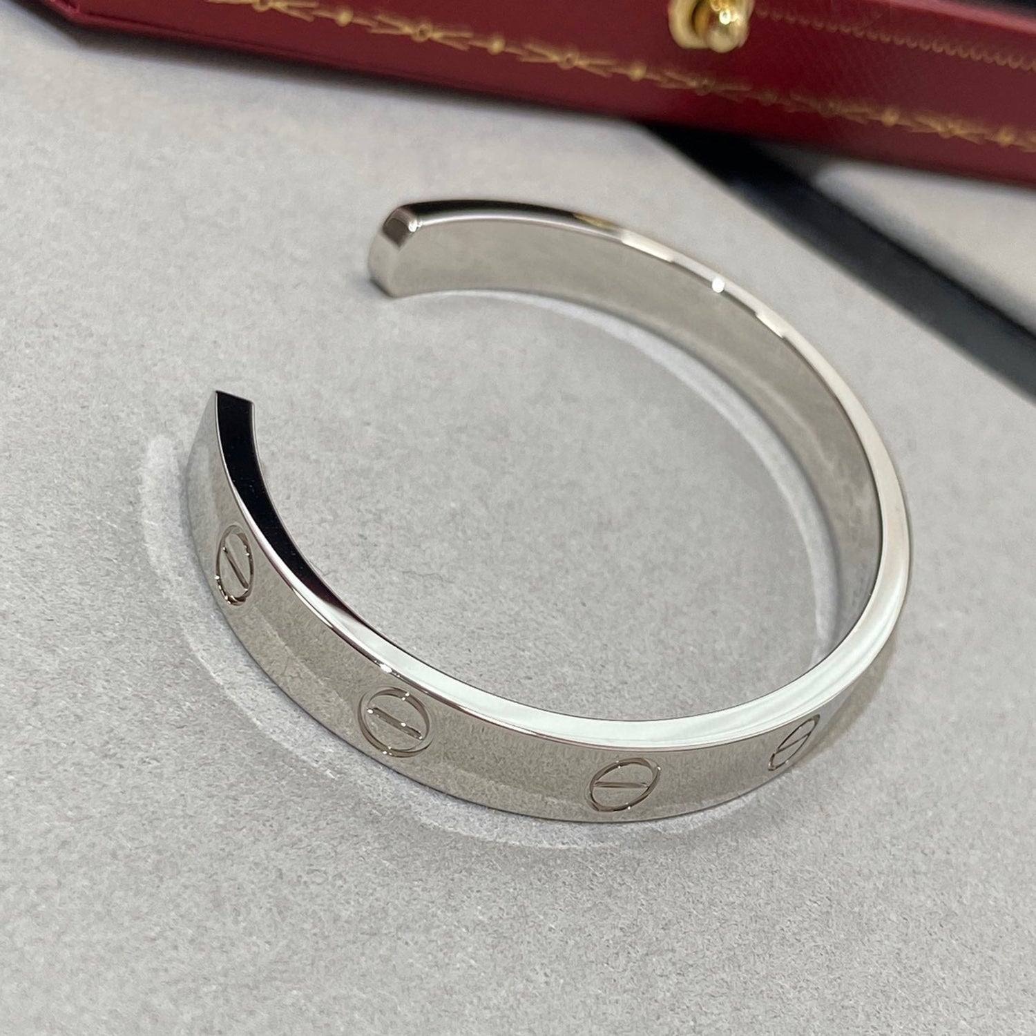 Cartier LOVE BRACELET 6.1MM 1 DIAMOND OPEN CUFF - Image 4