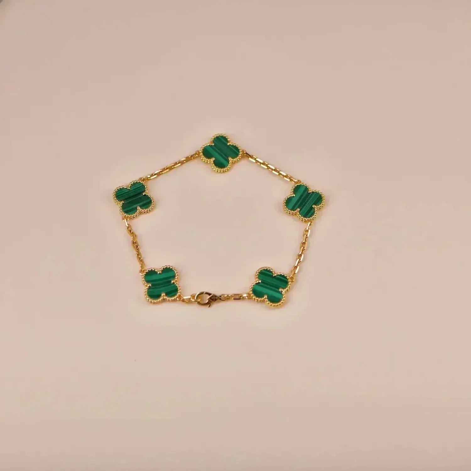Van Cleef & Arpels CLOVER 5 MOTIF MALACHITE BRACELET COLLECTION - Image 24