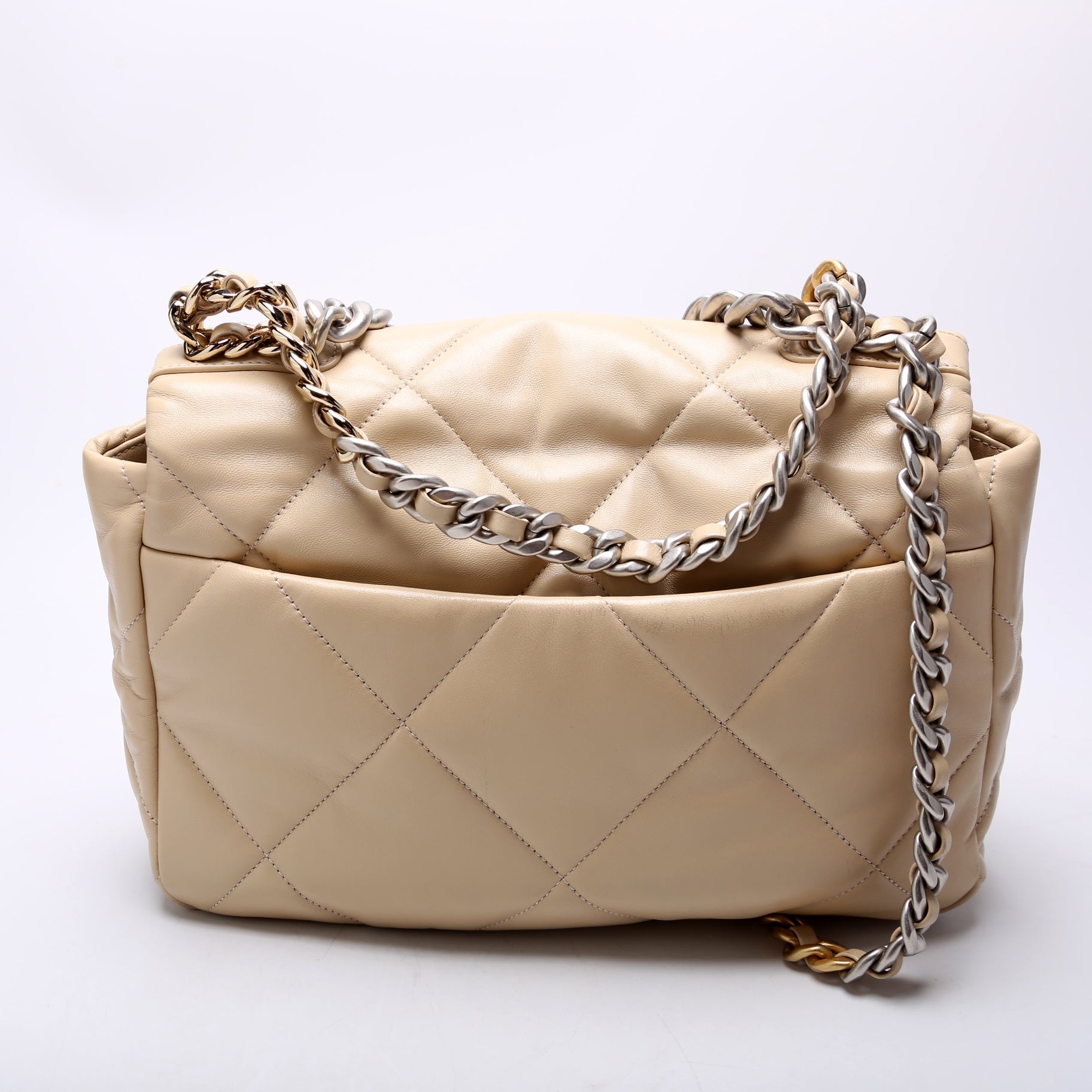 Chanel Quilted Goatskin 19 Large 32+M Beige Bag - Image 3