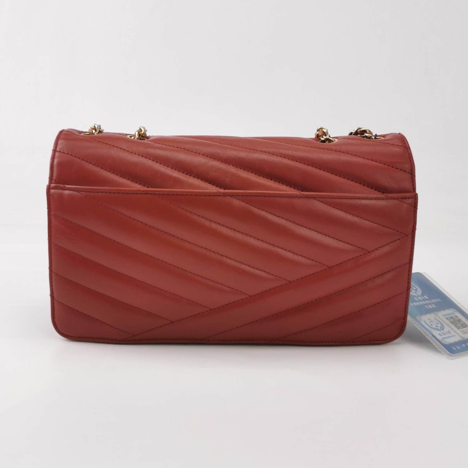 Chanel Gabrielle Flap Bag 2011-2012 Chevron Leather Medium Red Shoulder Bag - Image 4