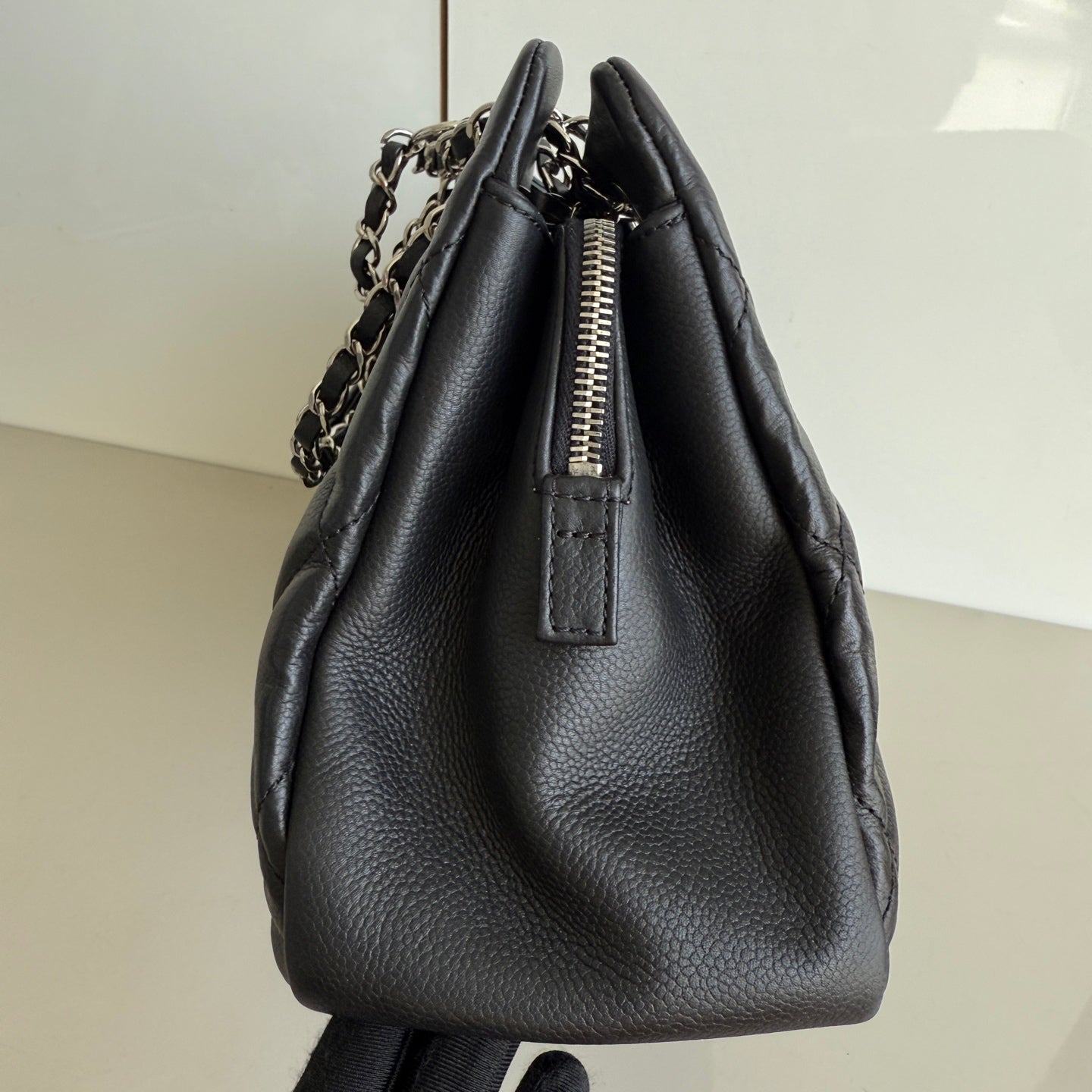 Chanel CC Logo Tote Black Soft Quilted Caviar Leather Silver Hardware 2011-2012 - Image 3