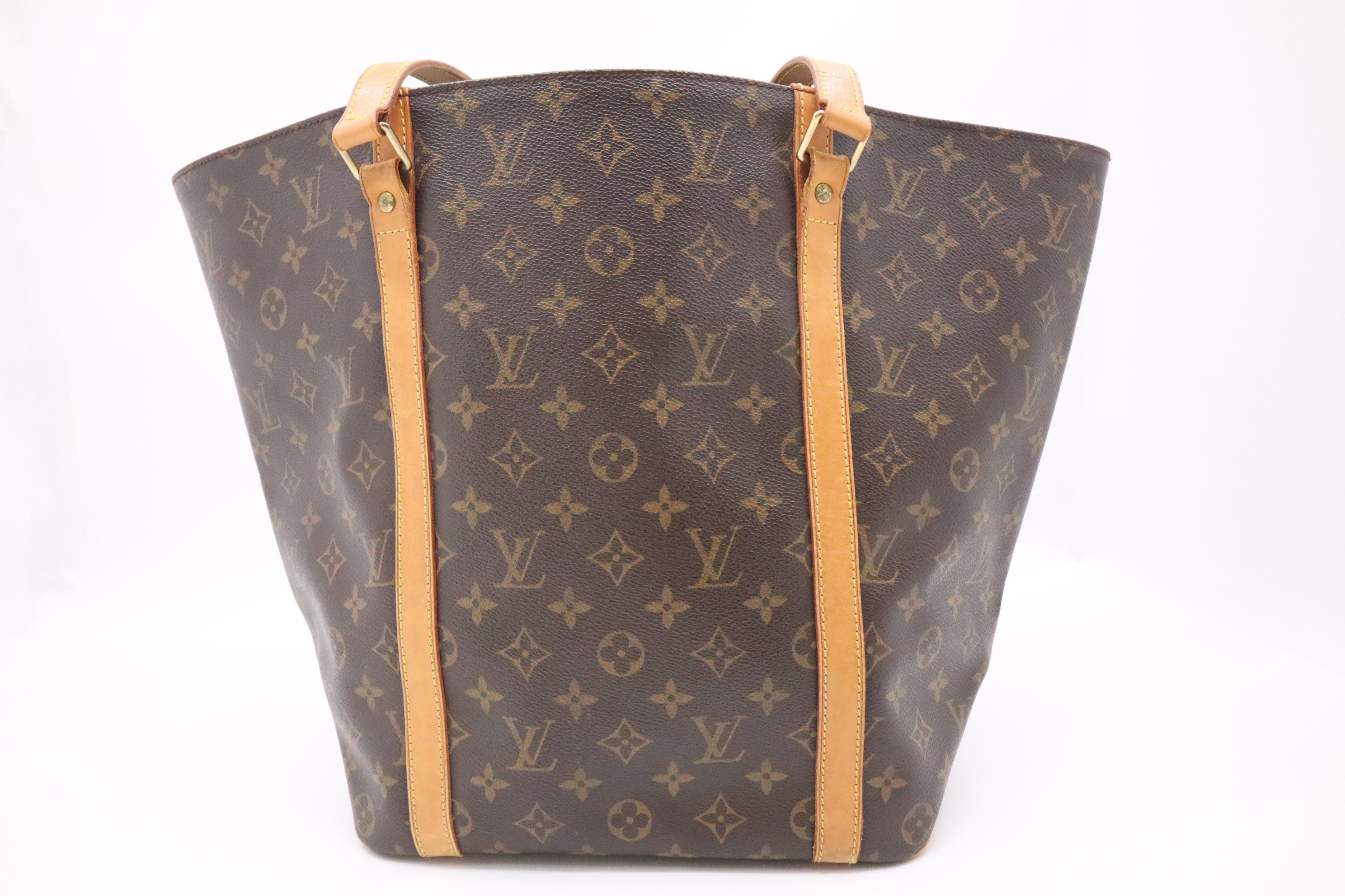 Louis Vuitton Sac Shopping 48 in Monogram Canvas - Image 2