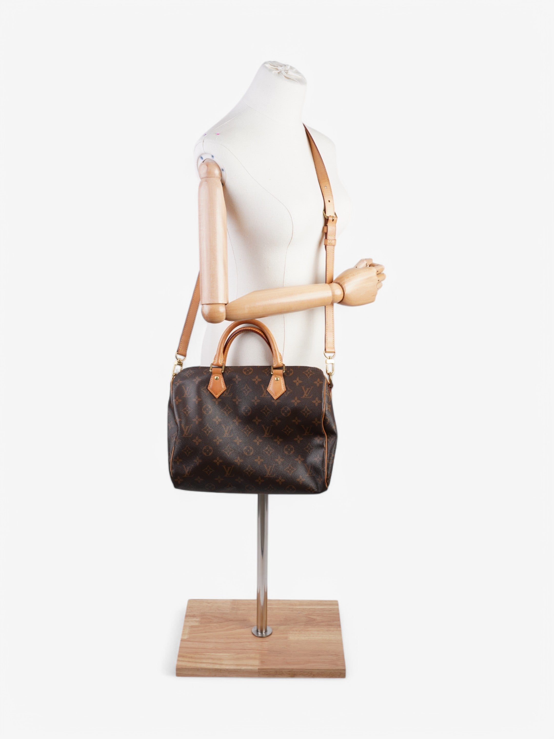 Louis Vuitton Speedy Bandoulière Monogram Coated Canvas 30 - Image 2